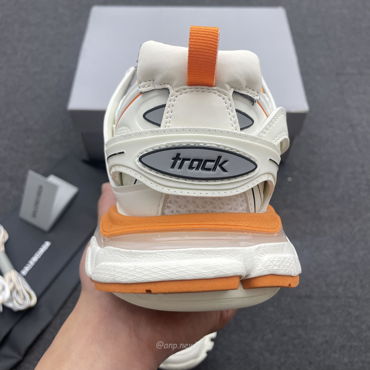 Balenciaga Track White Orange Womens 542436 W1gb1 9059 (4) - www.newkick.vip